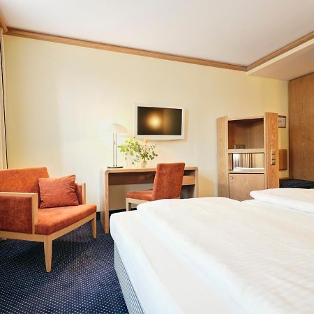 Hotel Zur Post 애쉬하임 외부 사진